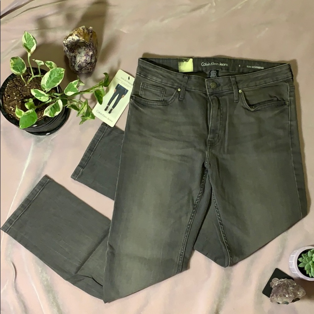 NWT Calvin Klein gray Slim Boyfriend Jeans